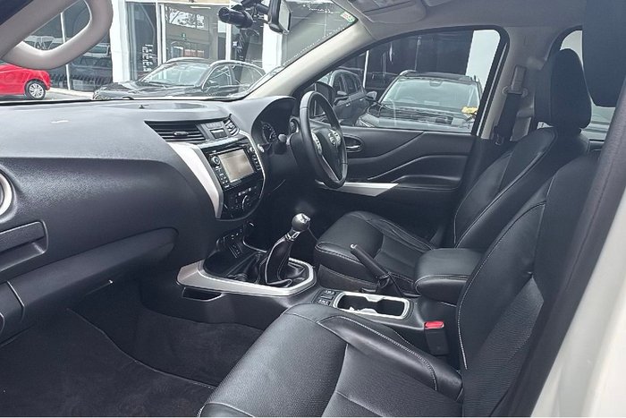 2018 Nissan Navara ST-X