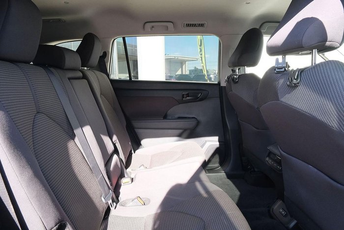 2024 Toyota Kluger GX