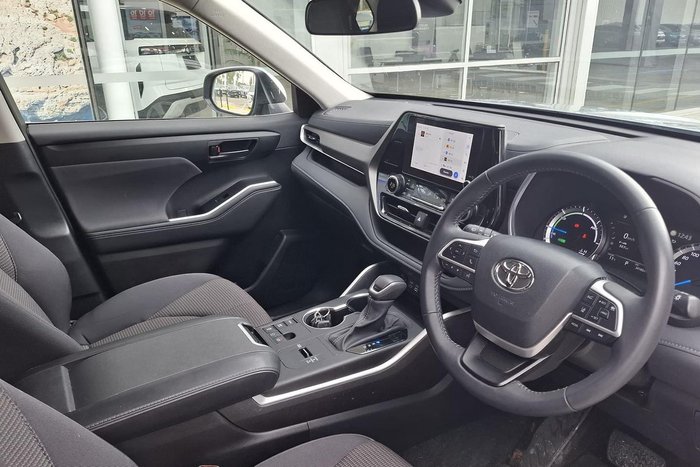 2024 Toyota Kluger GX