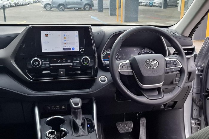 2024 Toyota Kluger GX