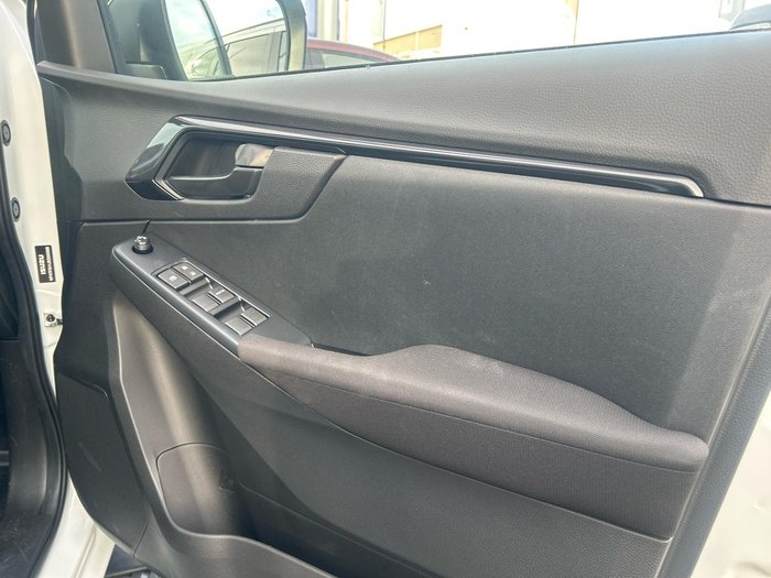 2026 Isuzu D-MAX X-RIDER