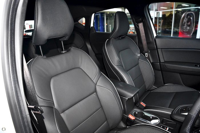 2025 Mitsubishi ASX Exceed XE MY25 Crystal White with Onyx Black Roof