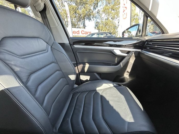 2020 VOLKSWAGEN TOUAREG 190TDI