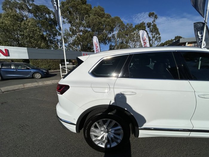 2020 VOLKSWAGEN TOUAREG 190TDI