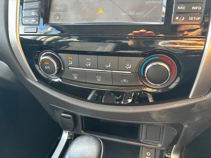 2018 Nissan Navara ST