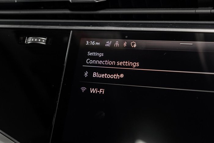 2023 Audi Q8 50 TDI S line