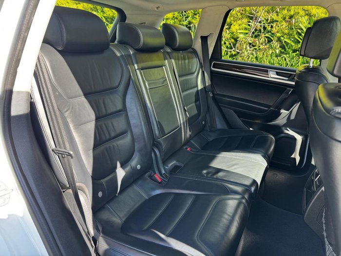 2015 Volkswagen Touareg V6 TDI 7P MY16 Four Wheel Drive Pure White