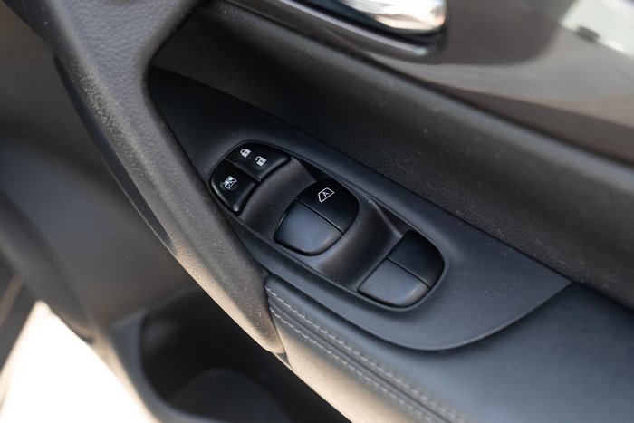 2021 Nissan X-TRAIL ST
