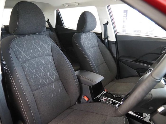 2025 Mahindra XUV3XO AX5L
