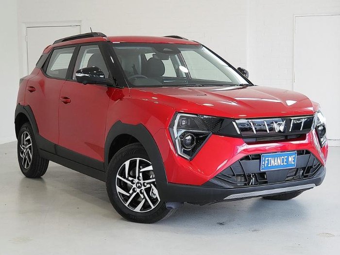 2025 Mahindra XUV3XO AX5L