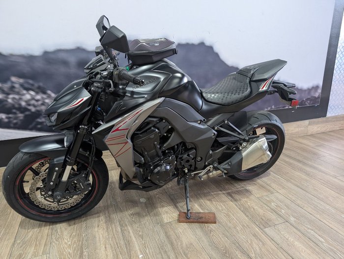 2020 Kawasaki Z1000 Black