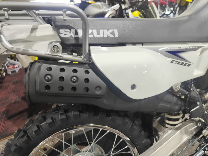2025 SUZUKI TROJAN (DR200SE) FARM WHITE