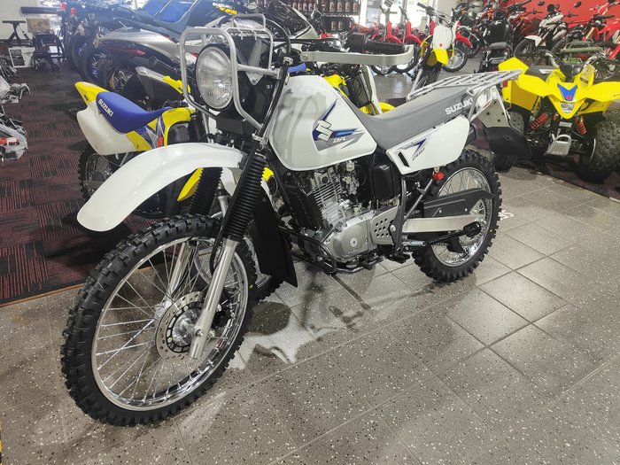 2025 SUZUKI TROJAN (DR200SE) FARM WHITE