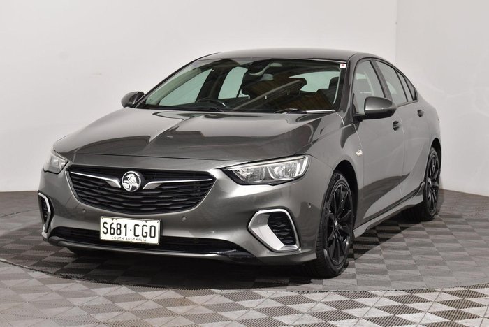 2018 Holden Commodore RS