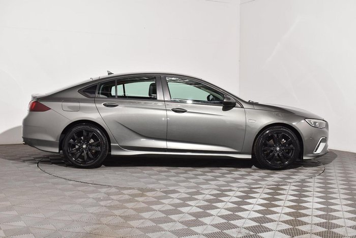 2018 Holden Commodore RS