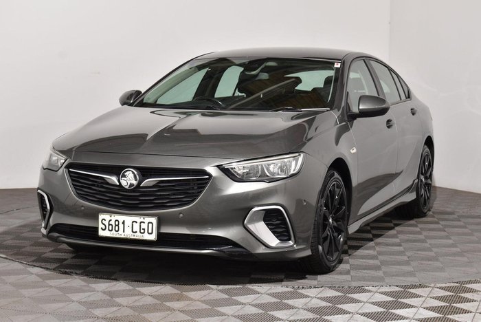 2018 Holden Commodore RS