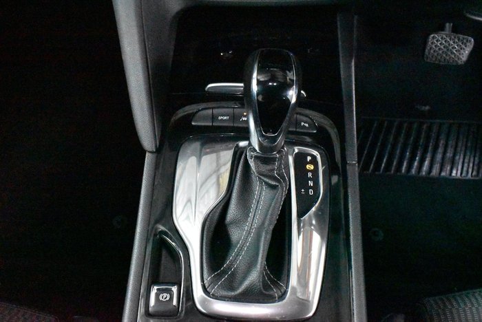 2018 Holden Commodore RS