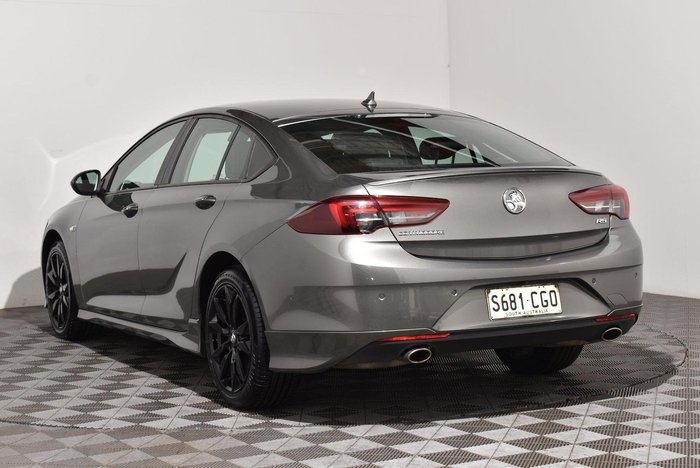 2018 Holden Commodore RS
