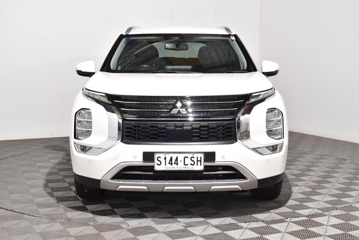 2022 Mitsubishi Outlander LS