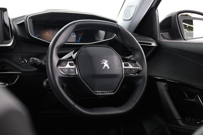 2022 Peugeot 2008 Allure