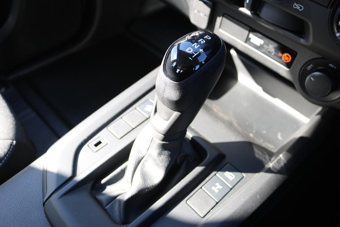 2025 Isuzu D-MAX SX