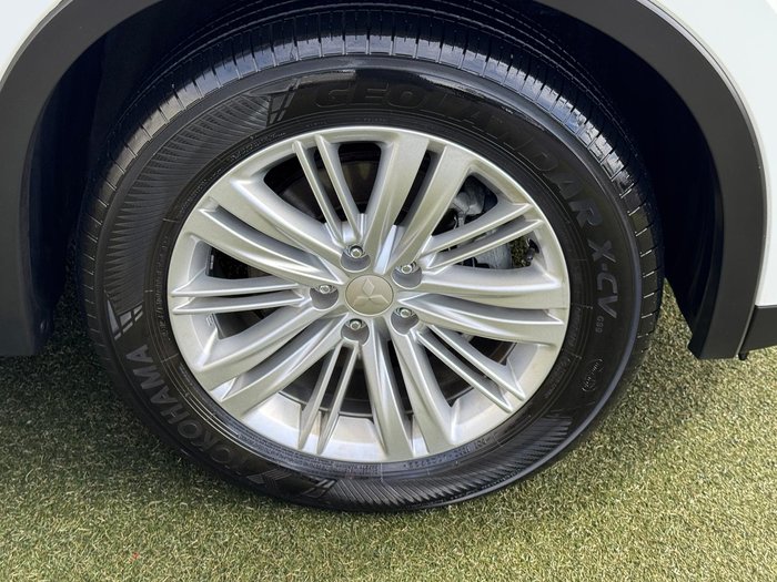 2022 Mitsubishi Outlander ES