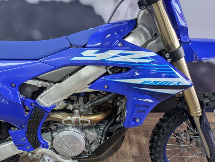 2025 Yamaha YZ250FX BLUE