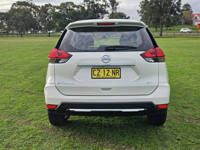 2017 Nissan X-TRAIL ST