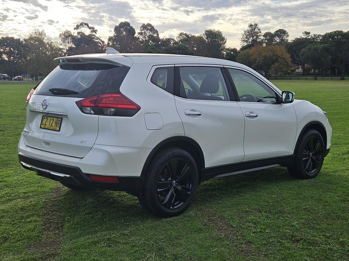 2017 Nissan X-TRAIL ST