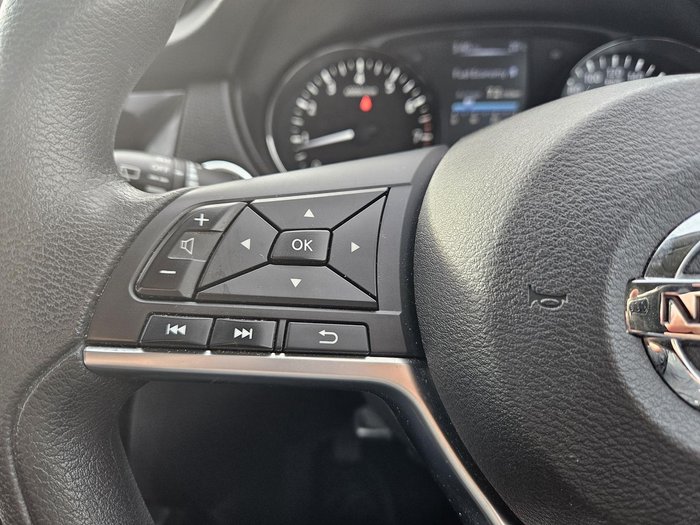 2017 Nissan X-TRAIL ST