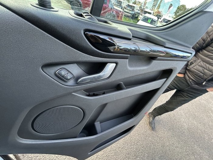 2022 FORD TRANSIT CUSTOM 320S SPORT