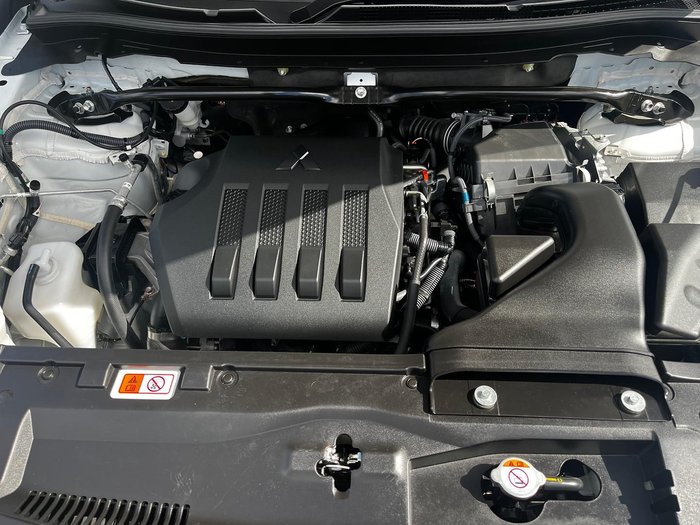 2023 Mitsubishi Eclipse Cross ES
