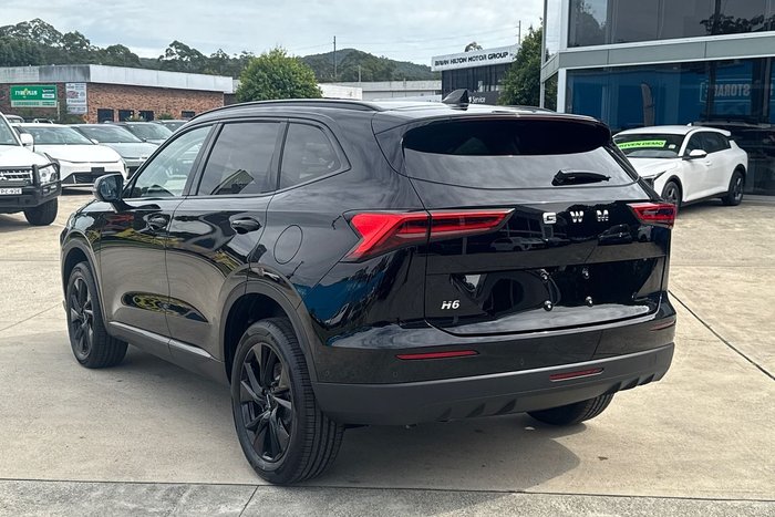 2025 GWM Haval H6 Ultra Hybrid B01 Golden Black (8T01)