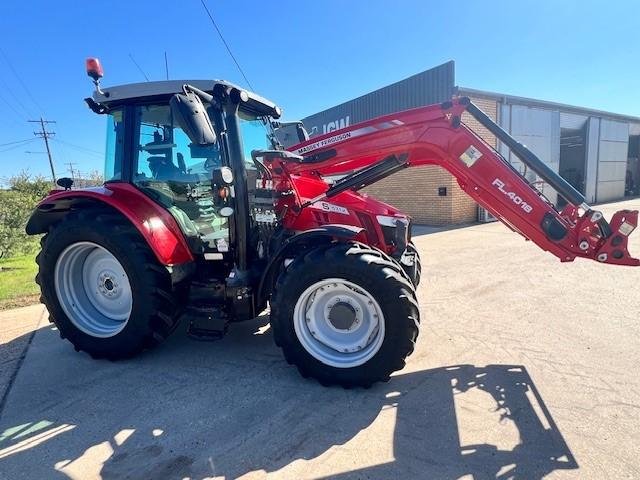 2018 Massey Ferguson 5712S