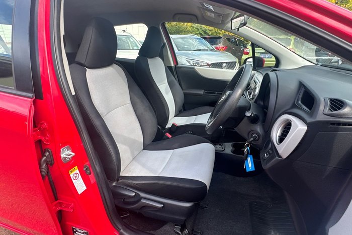 2014 Toyota Yaris YR