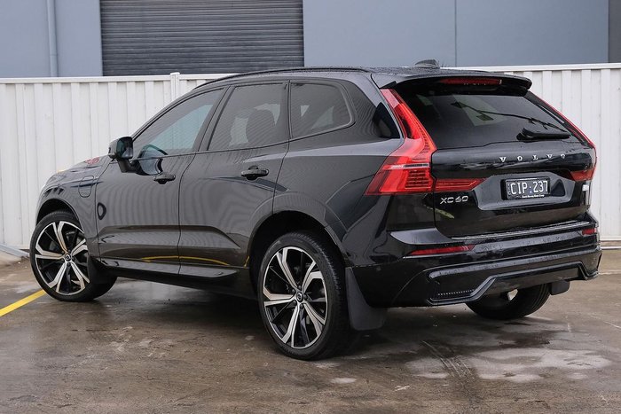 2022 Volvo XC60 Recharge Ultimate T8 Plug-In Hybrid