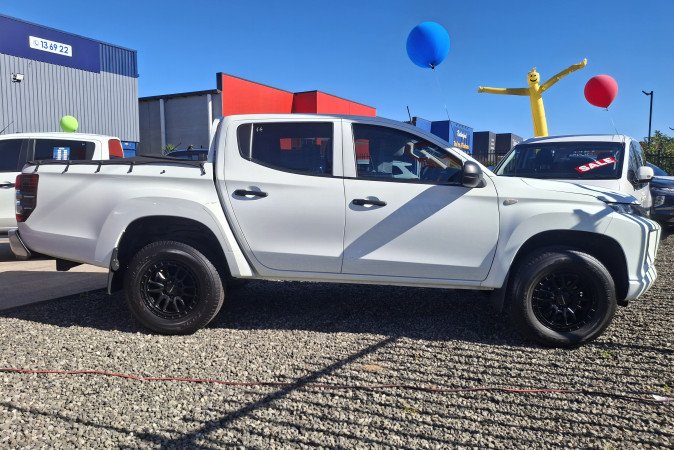2020 MITSUBISHI TRITON GLX ADAS (4x4)