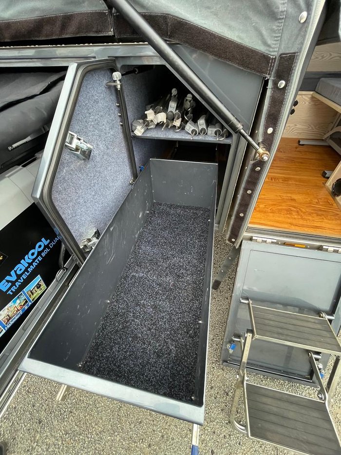 2022 Signature Camper Trailers Elite
