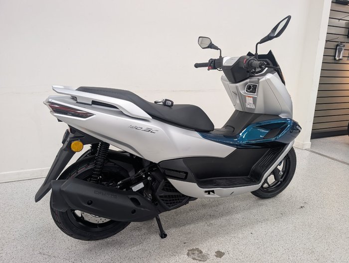 2026 CFMOTO 150 SC Silver