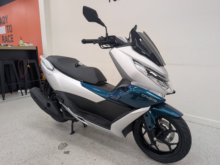 2026 CFMOTO 150 SC Silver
