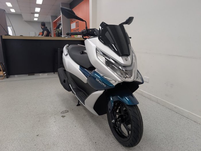 2026 CFMOTO 150 SC Silver