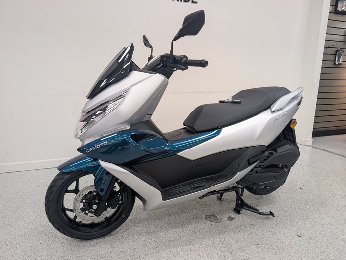 2026 CFMOTO 150 SC Silver