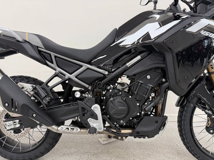 2026 CFMOTO 450 MT Black