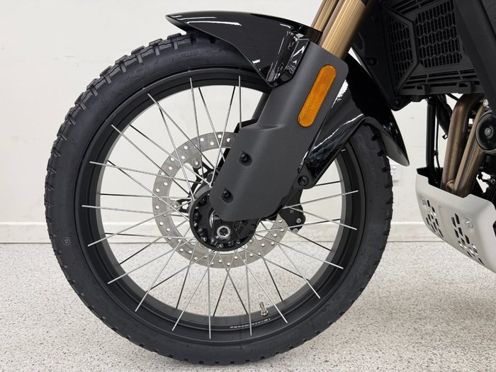 2026 CFMOTO 450 MT Black