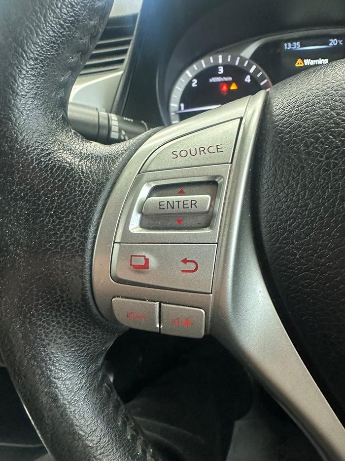 2017 Nissan Navara ST-X