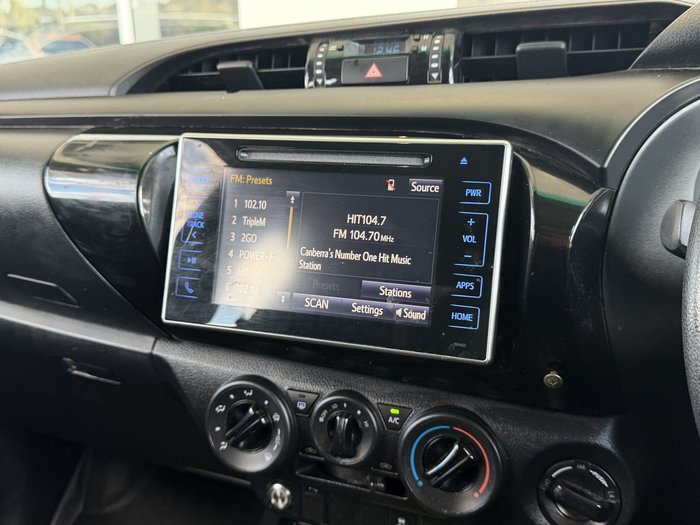 2018 Toyota Hilux SR