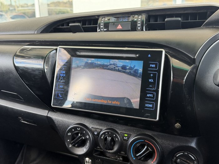 2018 Toyota Hilux SR