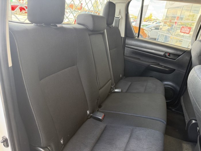 2019 Toyota Hilux SR