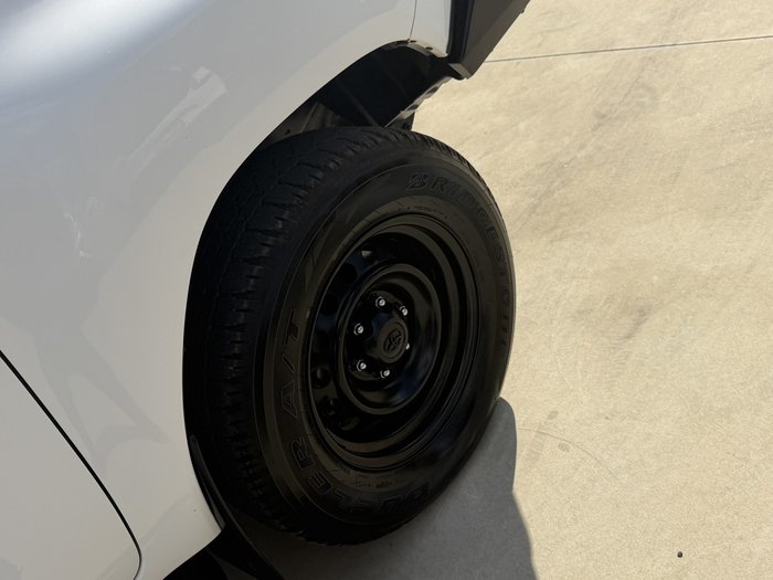 2019 Toyota Hilux SR