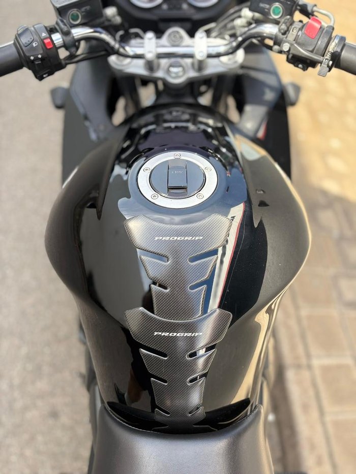 2010 Suzuki Bandit 1250S (GSF1250S) Bandit Black
